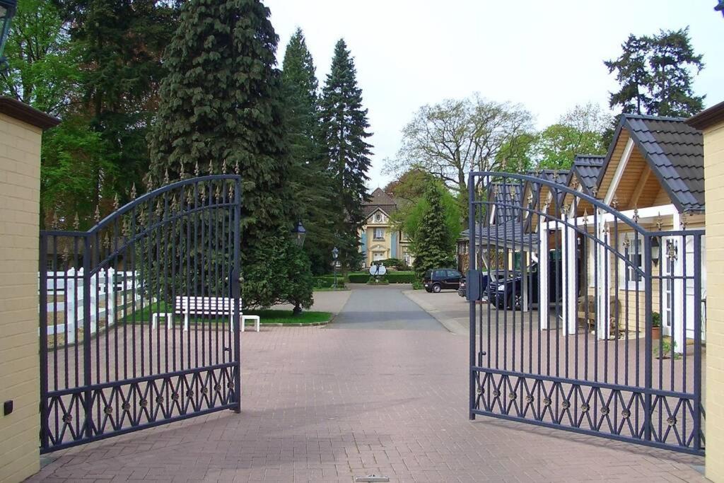 Apartment Gaestehaus Schloss Bothmer Швармштедт Экстерьер фото